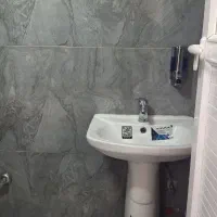 سوئیت نوساز|اجارهٔ کوتاه‌مدت آپارتمان و سوئیت|قم, میدان نو|دیوار