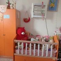 تخت و کمد کودک مارک اپادانا به همراه خوشخواب