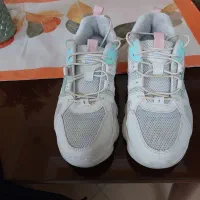 کتونی ۳۶۱ سایز ۴۰ کم استفاده شده