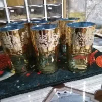 یک دست لیوان طلا کوب زیبا وشیک
