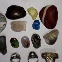 تعدادی سنگ وانگشتربصورت توافقی به فروش میرسد