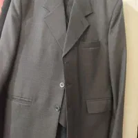 تعدادی کت و شلوار نو نو