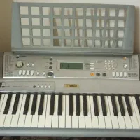 فروش فوری کیبورد Yamaha a300 به همراه پایه کیبورد