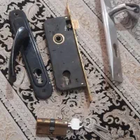 قفل ودستگیره باکلید