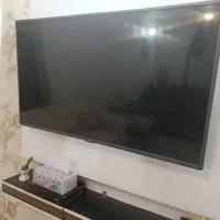 تلوزیون الجی۴۳|تلویزیون و پروژکتور|اشترینان, |دیوار