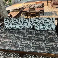 تخت سنتی همراه میز.چوب روسی