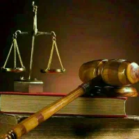 وکیل پایه یک دادگستری