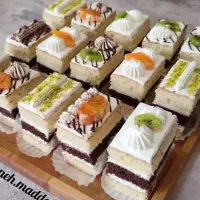 کارگرساده ایرانی واتباع درکارخانه کیک + غذا +بیمه