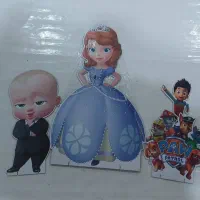 استند تولد چوبی