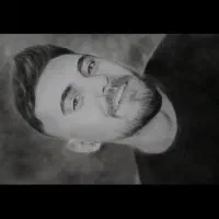 نقاشی چهره با مداد رنگی و زغال در قاب چوبی