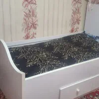 تخت یک ونیم نفره