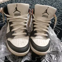 کفش اسپرت شماره ۴۰