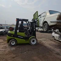 استخدام نیروی فنی آچار به دست