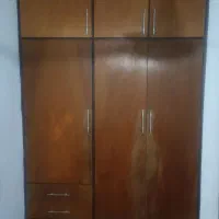 فروش کمد دیواری و۲عدد درب اتاق