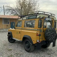 لندروور دیفندر آفرود کم کار