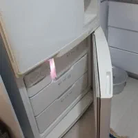 یخچال فریزر در حد نو بدون پوسیدگی و خط و خش