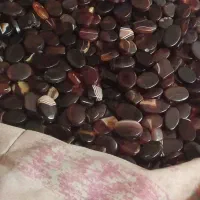 نگین عقیق وسه پوست