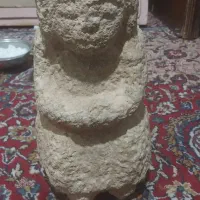 مجسمه سنگی..شهرستان