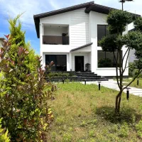 اجاره ویلا استخر دار تراس دلنشین ویو جنگل 024|اجارهٔ کوتاه‌مدت ویلا و باغ|شفت, |دیوار