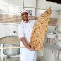نیازمند نیرو شاطر یا خمیرکن و فروشنده نان
