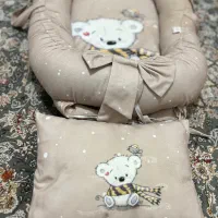 تشک غلت گیر نوزاد مدل گارد و قنداق پیچ طرح خرس
