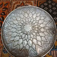 سایز بزرگ .نقش و نگار عالی قلم زده  قطر  ۳۰ سانت|کلکسیون اشیاء عتیقه|تهران, آرژانتین|دیوار