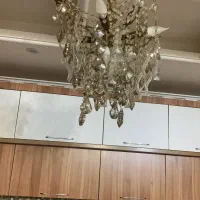 دو عدد لوستر برنجی و کریستال تمیز و سالم