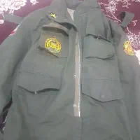 او ور کت آمریکایی،  زیپ و دکمه فلزی