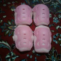 زانو بند و آرنج بند.