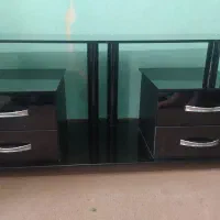 میز تلویزیون شیشه ای