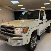 وانت لندکروزر تک کابین 4.5F، مدل ۲۰۰۴
