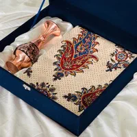 ست هدیه اداری گلدان الماس تراش 20 و رومیزی قلمکاری|صنایع دستی و سایر لوازم تزئینی|اصفهان, نقش جهان|دیوار