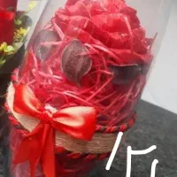 تعدادی گل مصنوعی با کارت|گل مصنوعی|اراک, |دیوار