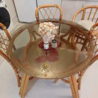 میزغذاخوری ۴نفره و۱صندلی کودک