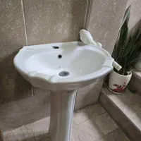 روشویی  بهمراه  اینه