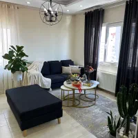 کاناپه سه نفره و پاف