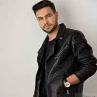 رگ گیری و بادکش درمانی