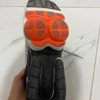 کتونی در حد. نو میباشد و اروجینال|کیف، کفش، کمربند|باغستان, |دیوار