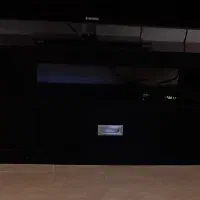 میز زیر تلویزیون