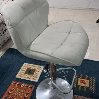 صندلی اپنی و یاصندلی ارایشگاه در حد نو