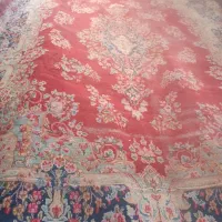 فرش کهنه سابیده در حدود سی تخته