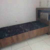 تخت نوجوان کاملا سالم همراه تشک