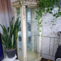 بوفه توافقی سالم هست فقط تیکه تاجش رنگش پریده