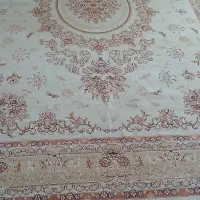 فروش دو عدد فرش ۹ متری و ۲ عدد ایینه کنسول|فرش|نهاوند, |دیوار