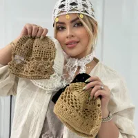 کلاه|لباس|قم, باغ شریفی|دیوار