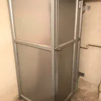 درب آلومینیم ال شکل یک طرف ثابت یک طرف بازشوی|مصالح و تجهیزات ساختمان|اصفهان, مسجد مصلی|دیوار