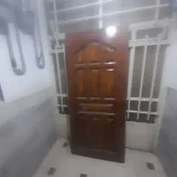 درب آهنی ودرب چوبی ورودی و توالت و حمام