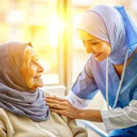 استخدام پرستار سالمند برای مادرم