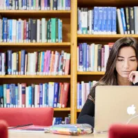 ویراستاری پایان نامه و پروپوزال