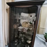 شیشه و آیینه ای ویترین